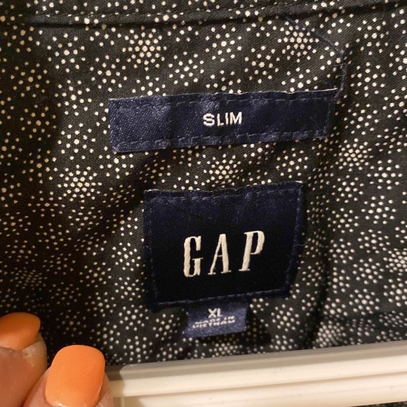 Men’s Gap Slim Fit Button Down Shirt / Size XL / Black with White Dots - Picture 2 of 4